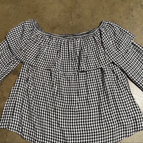 Gingham off the shoulder long sleeve - Picture 3 of 6